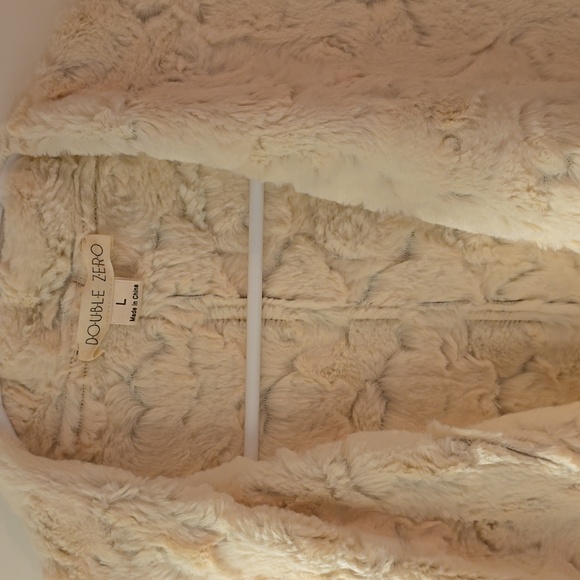 Double Zero Faux Fur Sweater - Picture 2 of 4